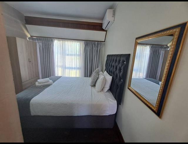 6 BEDROOM HOUSE FOR SALE IN UVONGO BEACH